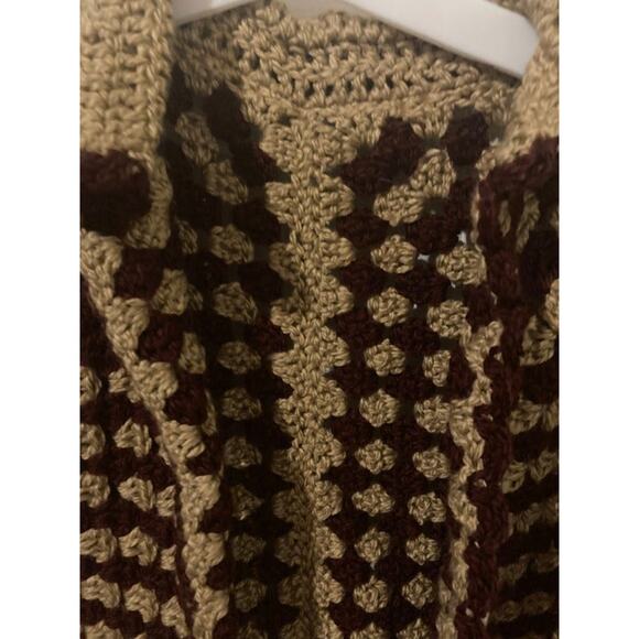 Women's Handmade Knit Jacket - Picture 4 of 6